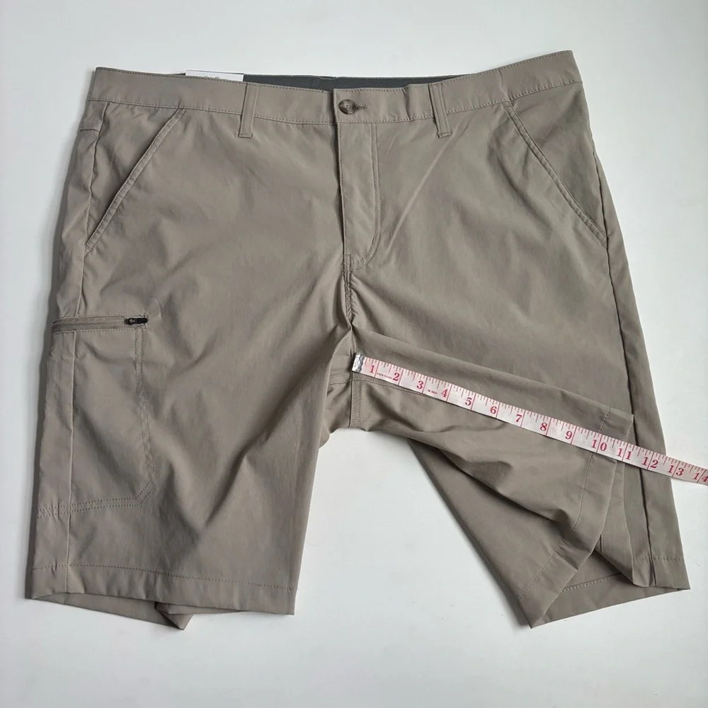 Eddie Bauer Zipper Cargo Short 10” Inseam Active Fit Flat Front In Dune Size 40